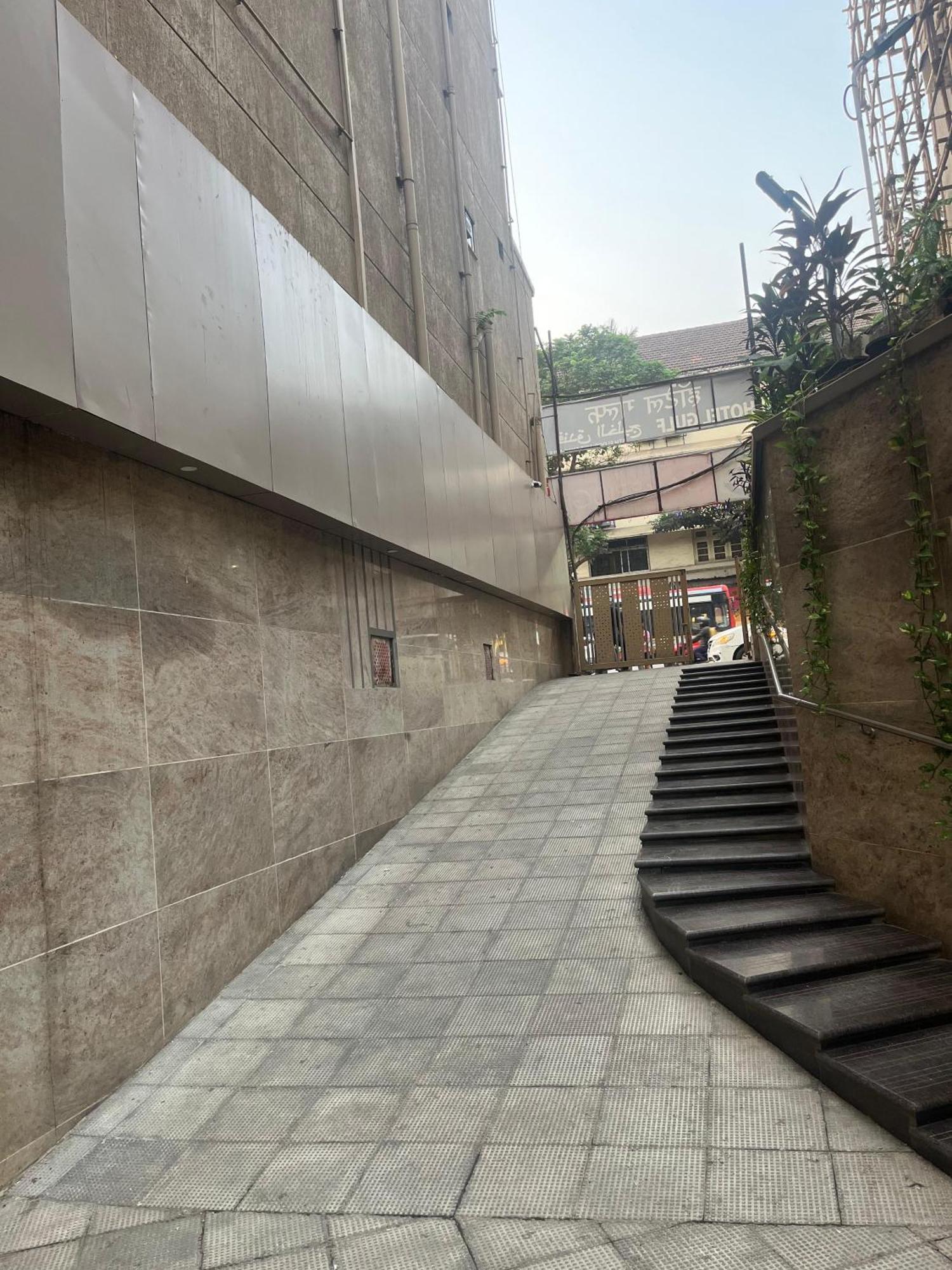 Hotel Gulf Bombay Exterior foto